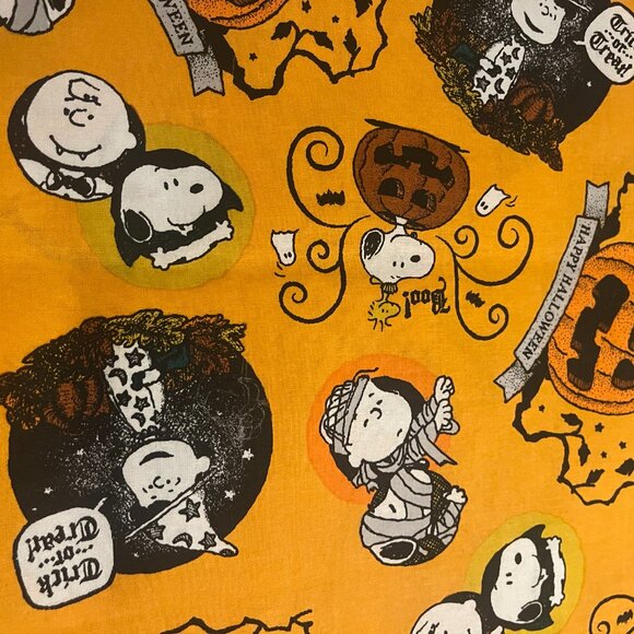 Festive PEANUTS HALLOWEEN Handmade Cotton Pillowcase fits a Standard/Queen - Picture 3 of 3